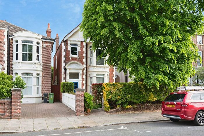 2 Bedroom Maisonette For Sale In Campbell Road, Southsea, Hampshire, PO5