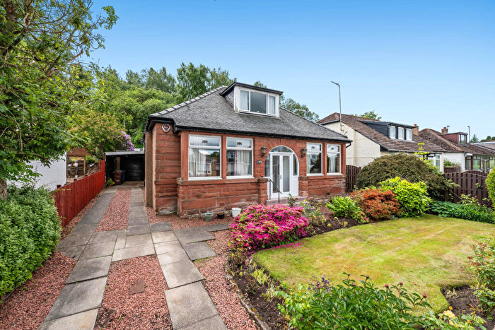 3 Bedroom Detached Bungalow For Sale In Kilpatrick Gardens, Clarkston, Glasgow, G76