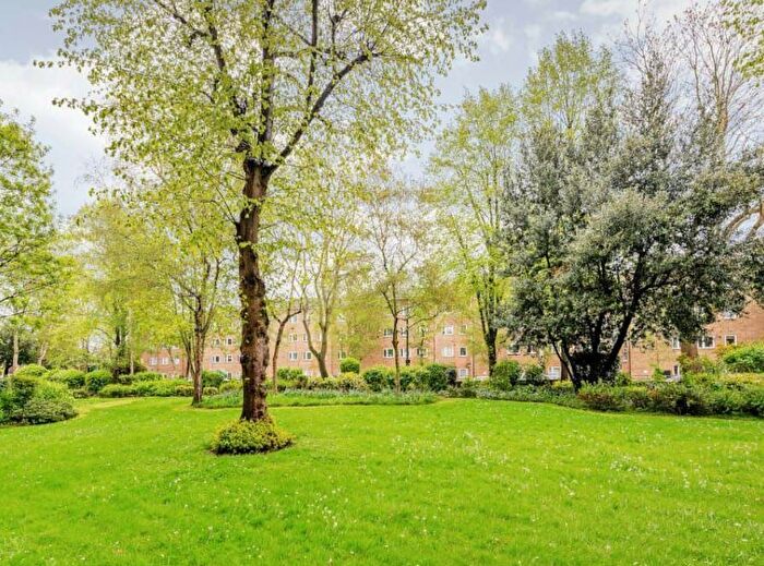 4 Bedroom Apartment To Rent In Boundary Road, St Johns Wood, NW8