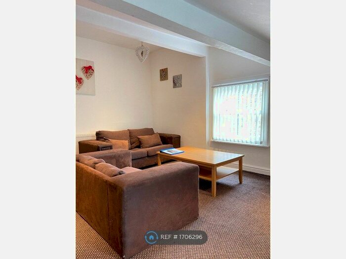 2 Bedroom Flat To Rent In Sandringham Drive, Liverpool, L17