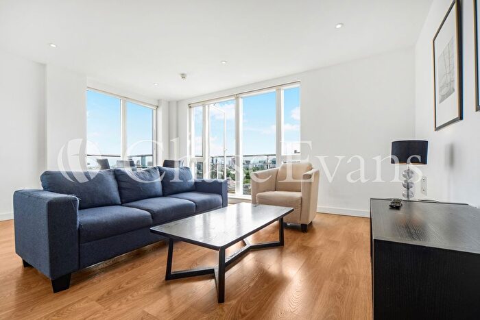 2 Bedroom Flat To Rent In Caspian Wharf, Seven Sea Gardens, Bow, London, E3