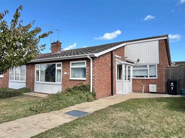 2 Bedroom Semi-Detached Bungalow For Sale In Ospreys, Great Clacton, Essex, CO15