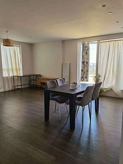 2 Bedroom Flat To Rent In North End Road, HA9