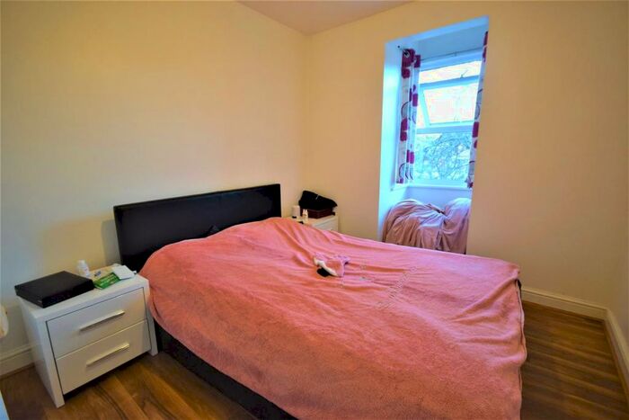 1 Bedroom Apartment To Rent In Josephs Road, Guildford, GU1