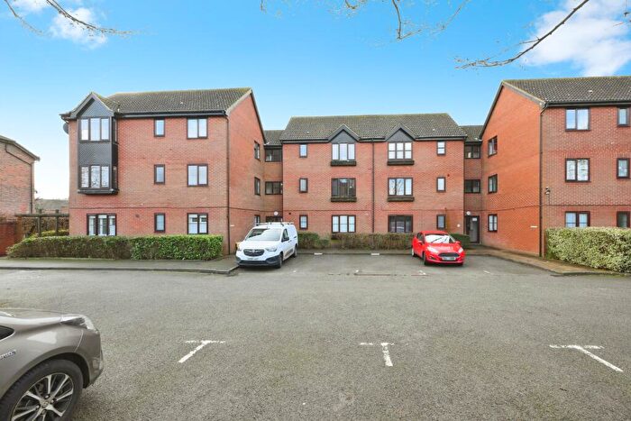 1 Bedroom Flat To Rent In Tempsford, Welwyn Garden City, AL7