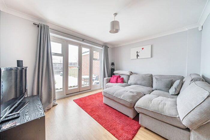 3 Bedroom Property To Rent In Autumn Grove, Bromley, BR1