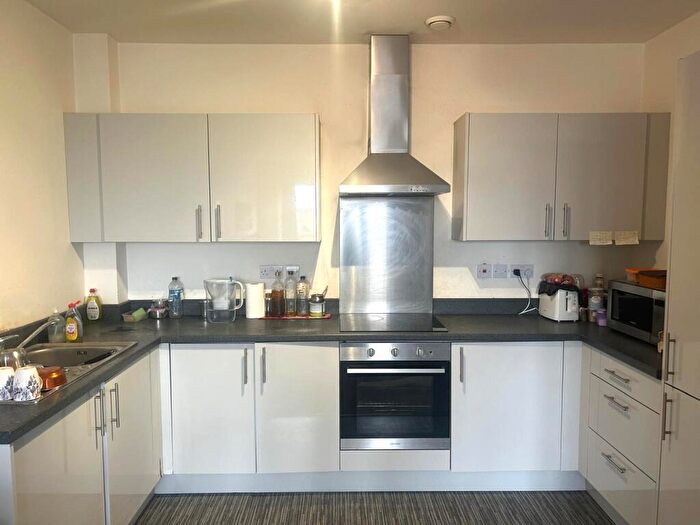 1 Bedroom Flat For Sale In Farnsby Street, Swindon, SN1