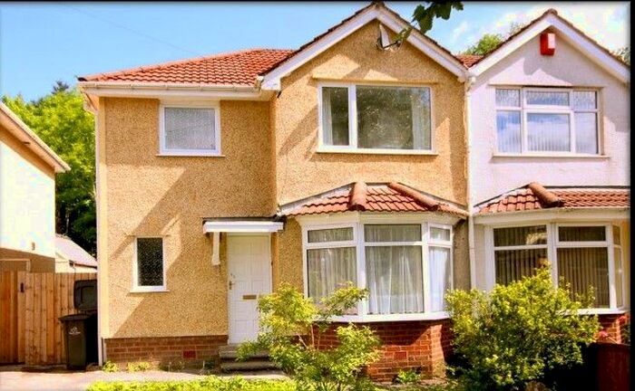 3 Bedroom Semi-Detached House To Rent In Cambridge Gardens, Beaufort, Ebbw Vale, NP23