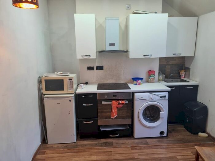 1 Bedroom Flat To Rent In Arboretum Road, Walsall, West Midlands, WS1