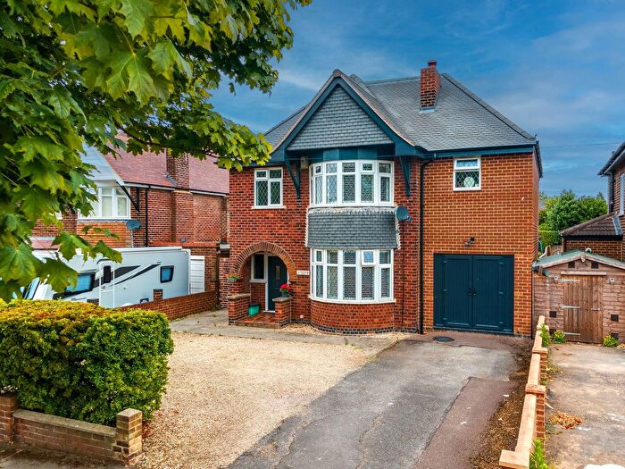 4 Bedroom Detached House For Sale In Estcourt Road, Gloucester, GL1