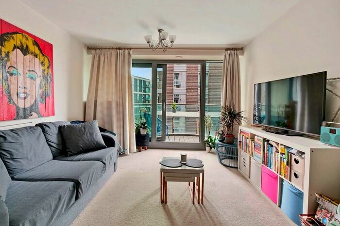1 Bedroom Apartment To Rent In Bridges Wharf, Battersea, SW11