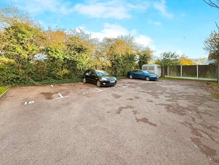 2 Bedroom Flat To Rent In Abbots Court, Basildon, SS15