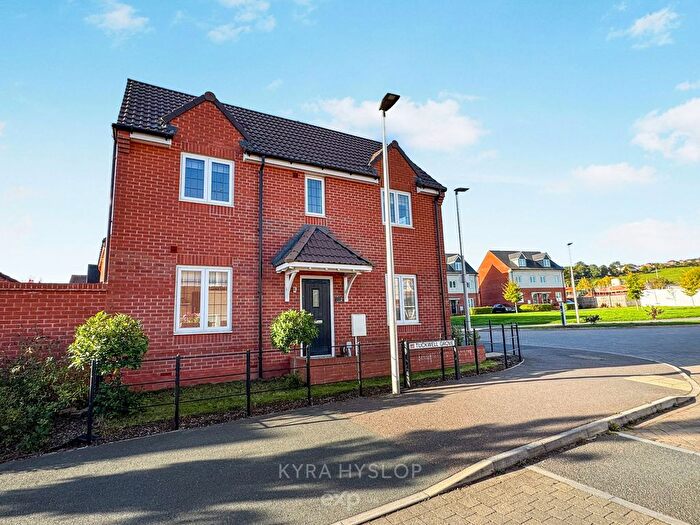 3 Bedroom Semi-Detached House For Sale In Tuckwell Grove, Westclyst, Exeter, EX1