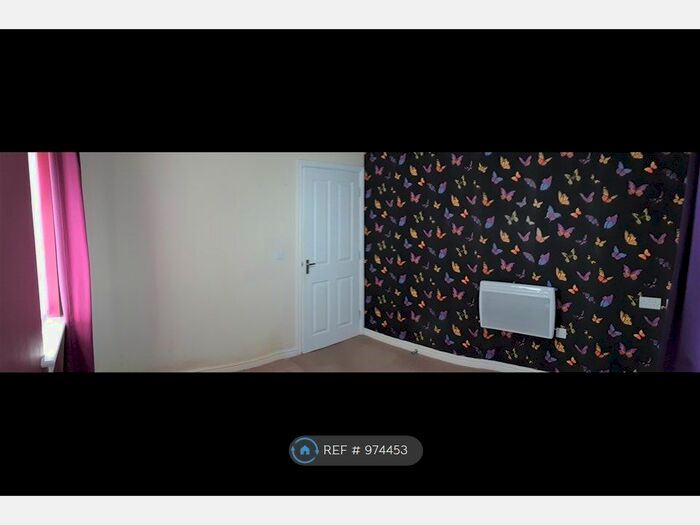 2 Bedroom Flat To Rent In Kingham Close, Wirral, CH46