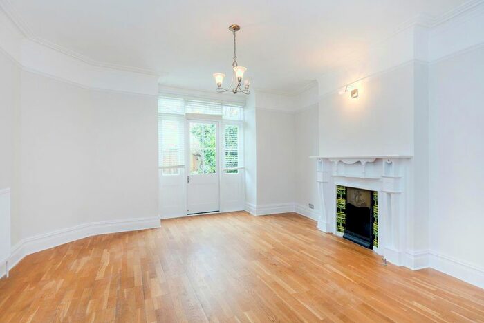 4 Bedroom Terraced House To Rent In Byfeld Gardens, London, SW13