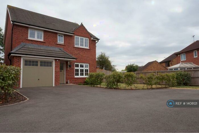 4 Bedroom Detached House To Rent In Dunnington Close, Hamilton, Leicester, LE5