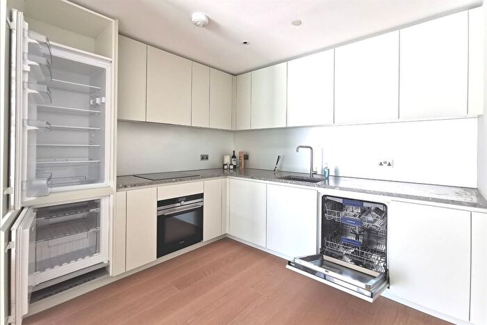 2 Bedroom Flat For Sale In Greenwich Peninsula, Cutter Lane, SE10