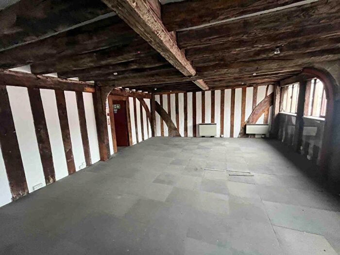 Property To Rent In E Old White Hart, Market Place, NG24