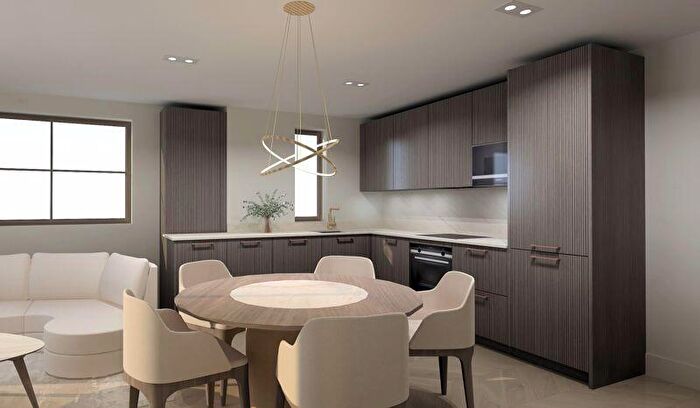 2 Bedroom Flat For Sale In Riddlesdown Road, Purley, CR8