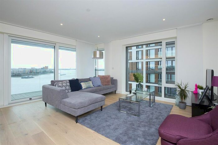 3 Bedroom Flat To Rent In Duke Of Wellington Avenue, Woolwich Arsenal, SE18