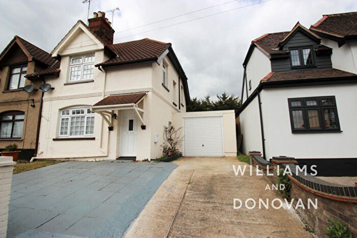 3 Bedroom Semi-Detached House To Rent In East Street, Southend-on-Sea, SS2