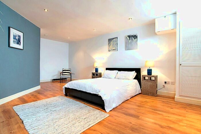 1 Bedroom Flat To Rent In Dock View Road, Barry, CF63