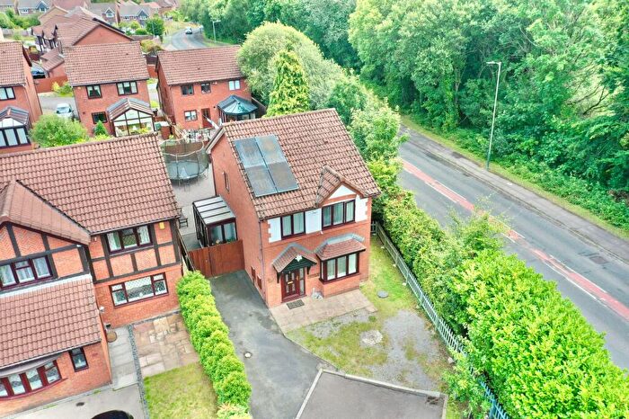 3 Bedroom Detached House For Sale In Bryn Derw, Blackwood, NP12