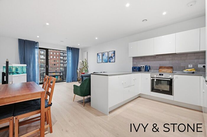 2 Bedroom Flat For Sale In Regalia Close, London, Greater London, E16