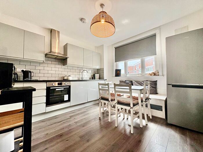 2 Bedroom Apartment To Rent In New Road, Ware, SG12