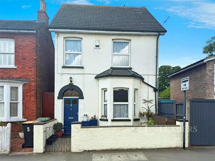 4 Bedroom Detached House For Sale In Spring Road, Kempston, Bedford, MK42