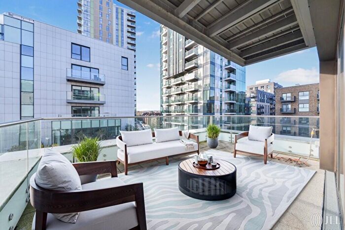 2 Bedroom Apartment To Rent In City View Apartments, N4