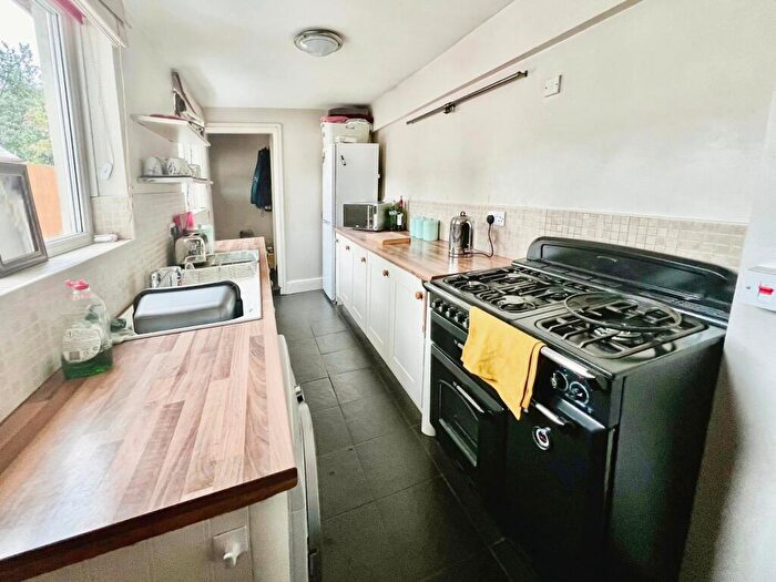 3 Bedroom Terraced House For Sale In Robertson Road, Grantham, NG31