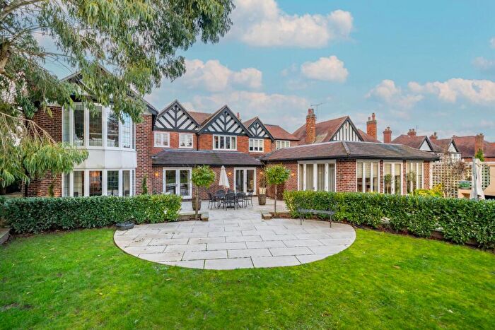 6 Bedroom Detached House For Sale In Dovedale Road, West Bridgford, NG2