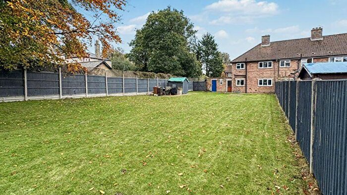 3 Bedroom End Of Terrace House For Sale In St. Michaels Close, Waddington, Lincoln, LN5