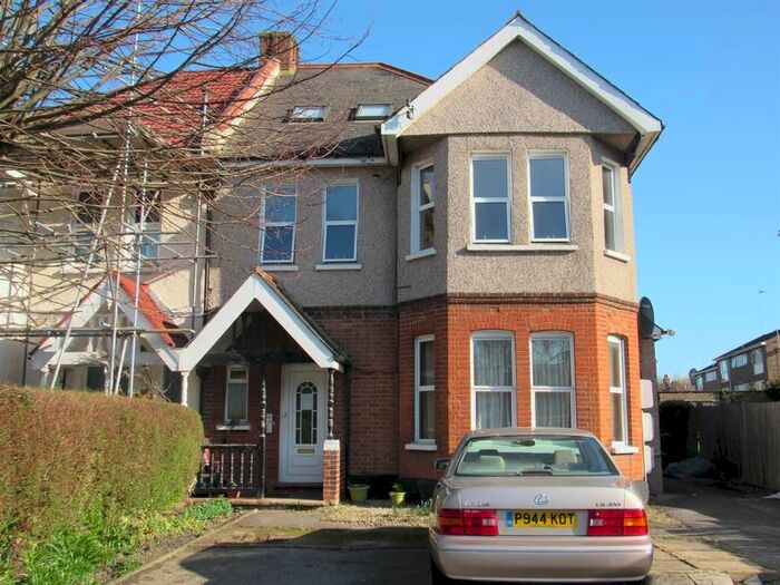 1 Bedroom Flat To Rent In Burnell Road, Sutton, Surrey, SM1