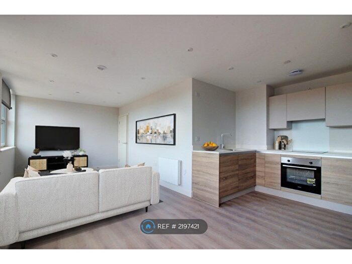 2 Bedroom Flat To Rent In Richmond Hill, Bournemouth, BH2