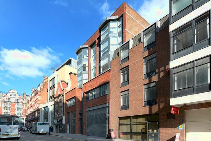 1 Bedroom Flat To Rent In Young Street, Kensington, London, W8