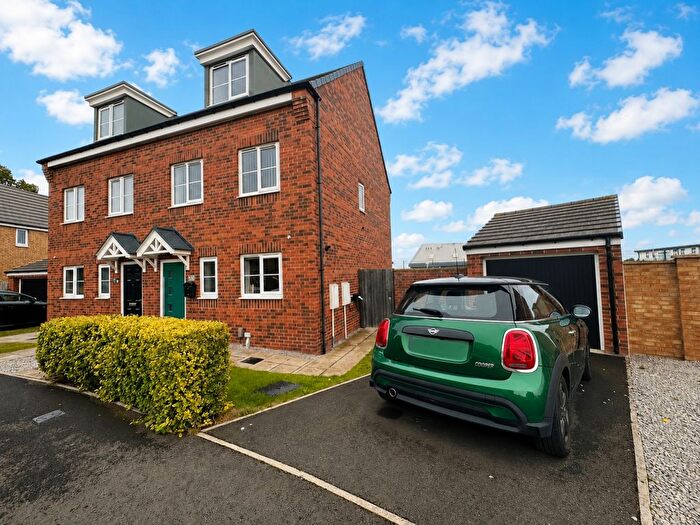 3 Bedroom Semi-detached House For Sale In Danesly Close, Peterlee, County Durham, SR8