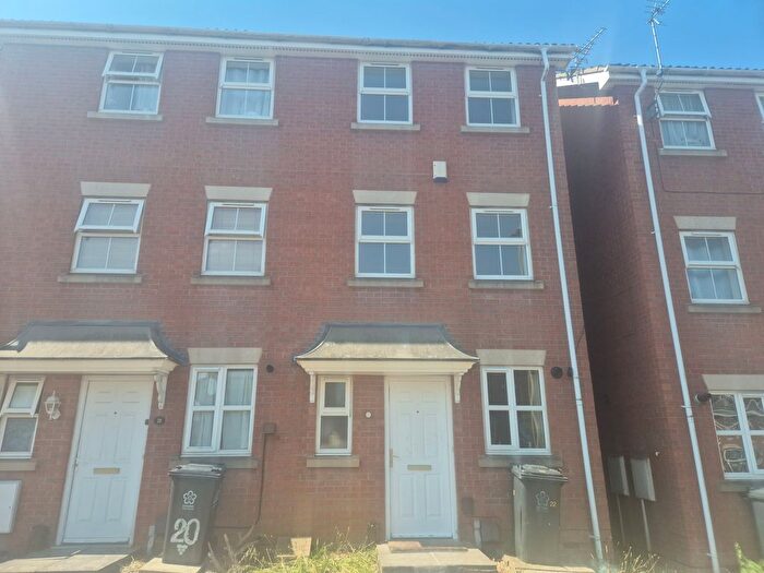 4 Bedroom Town House To Rent In Wainwright Aveue, Hamilton, LE5