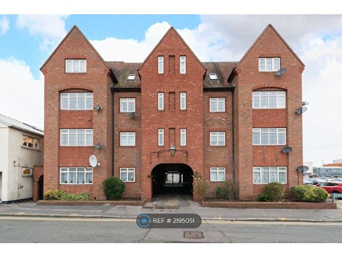 1 Bedroom Flat To Rent In The Cloisters, Dartford, DA1