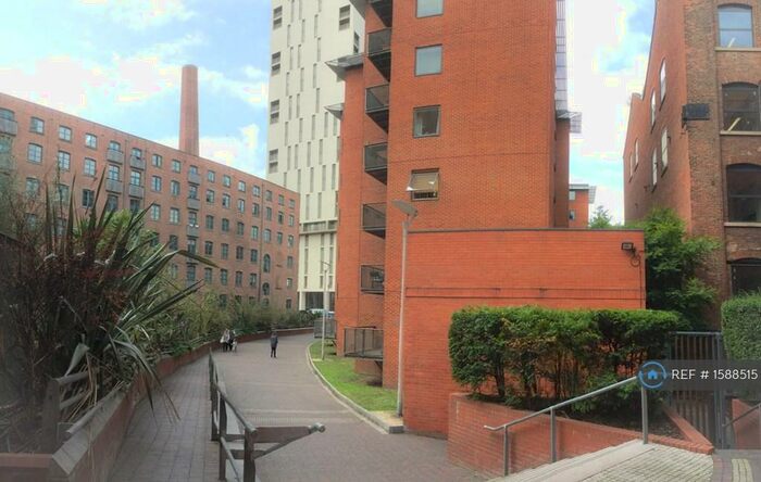 2 Bedroom Flat To Rent In The Foundry, Manchester, M1