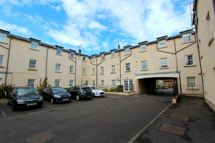 2 Bedroom Flat To Rent In Willowbrae Road, Willowbrae, Edinburgh, EH8