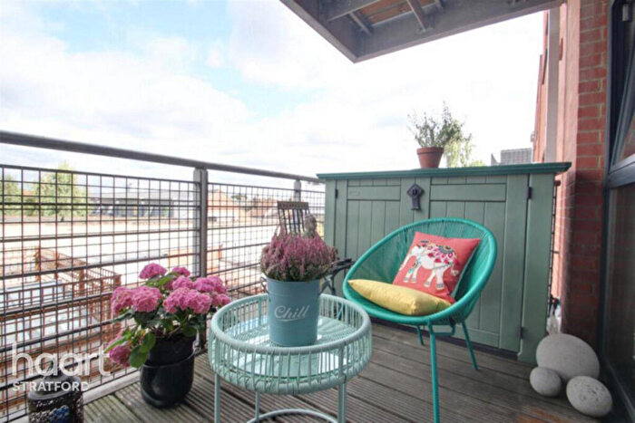 2 Bedroom Apartment For Sale In Forest Lane, London, E15