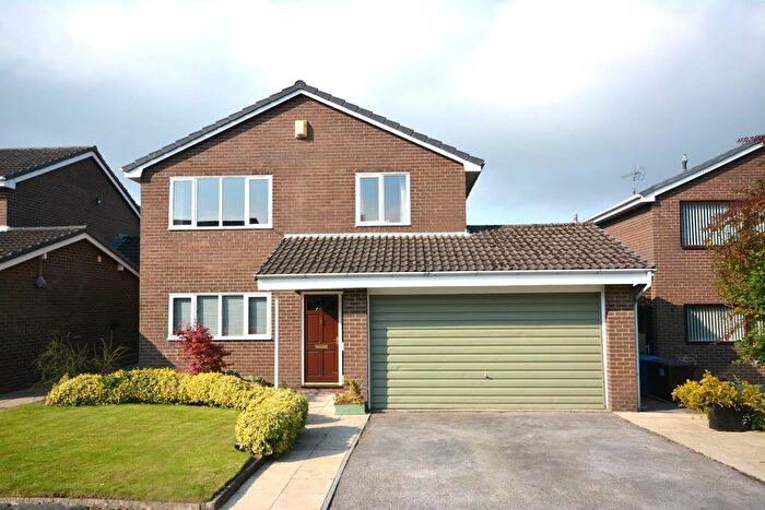4 Bedroom Detached House For Sale In Alderwood Grove, Edenfield, Ramsbottom, BL0
