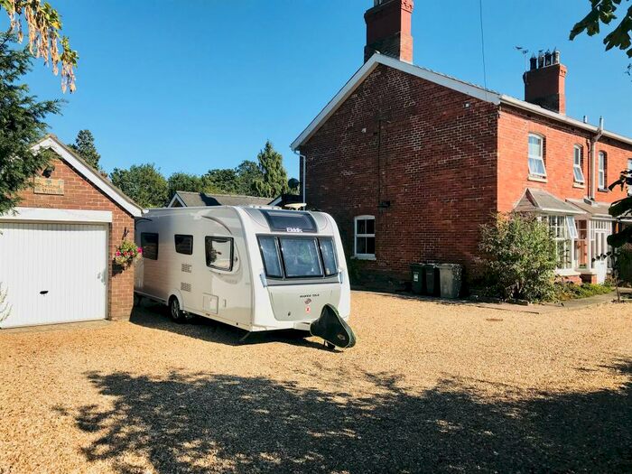 3 Bedroom Semi-Detached House For Sale In Langrick Road, New York, Lincoln, LN4