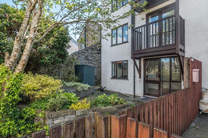 3 Bedroom End Of Terrace House For Sale In Kirkbarrow Lane, Kendal, LA9