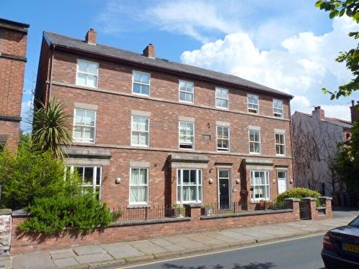 2 Bedroom Flat To Rent In Roklis Manor, Prenton, CH43