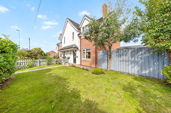 3 Bedroom Semi-Detached House For Sale In Liverpool Road, Great Sankey, WA5