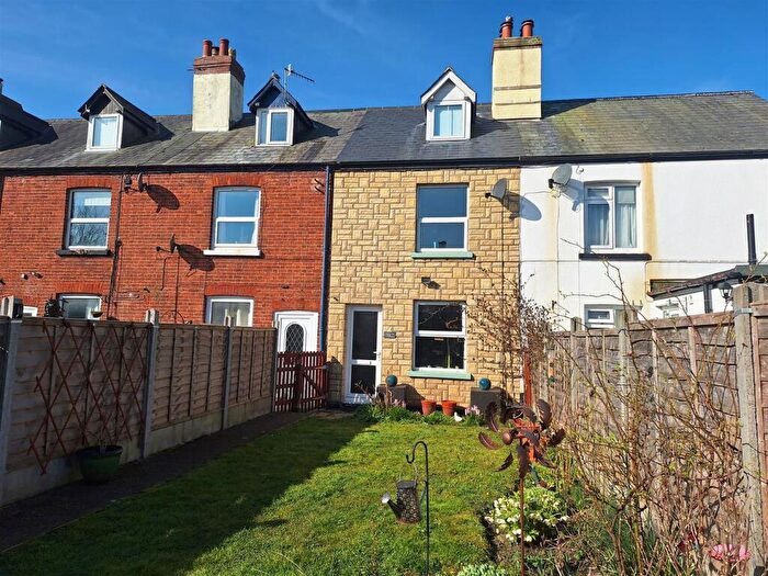 2 Bedroom House For Sale In Rackfields, Tiverton, EX16