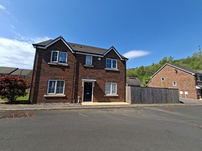4 Bedroom Detached House For Sale In Samuel Fox Avenue, Deepcar, S36